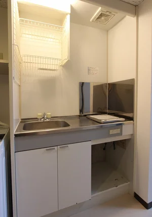 ※炊飯器・鍋フライパン・掃除機・アイロン・空気清浄機・HDD・ブルーレイレコーダーは現在設置しておりません。