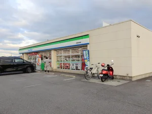 ファミリーマート 西条町田口店まで車で6分