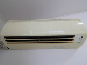 エアコン冷房暖房を調整し 一年を通して快適な空間でお過ごしいただけます!