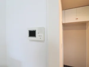 モニターホン 誰が訪ねてきたか一目瞭然でわかるので セキュリティもバッチリ!