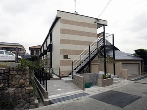 大阪芸術大学短期大学部伊丹学舎周辺のマンスリーマンション・ウィークリーマンション「レオパレス逆瀬川 201(No.374828)」メイン画像