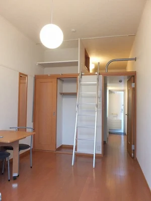 日本大学短期大学部船橋キャンパス周辺のマンスリーマンション・ウィークリーマンション「レオパレスレイフローラ 105(No.376906)」メイン画像