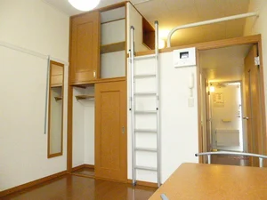 のマンスリーマンション・ウィークリーマンション「レオパレス天川 104(No.389689)」メイン画像