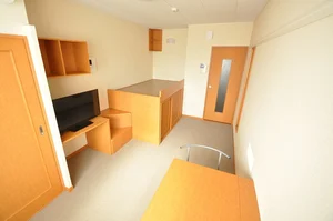 高岡市のマンスリーマンション・ウィークリーマンション「レオパレスらくしん 203(No.390425)」メイン画像