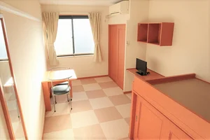 のマンスリーマンション・ウィークリーマンション「レオパレスクリンゲル 205(No.390472)」メイン画像