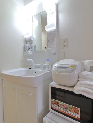 独立洗面台 朝自宅やお風呂上りに便利な設備です!