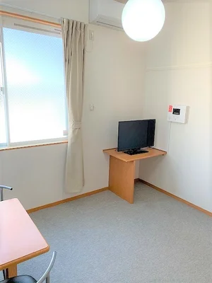 のマンスリーマンション・ウィークリーマンション「レオパレス臨港線 203(No.391576)」メイン画像