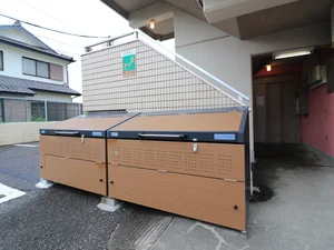 敷地内ゴミ捨て場