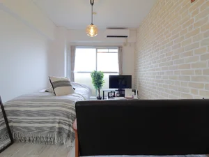 リネン類のご用意も豊富! シックな室内の感じでホテルよりも割安なマンスリーマンション!