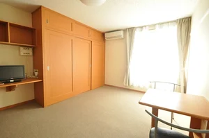 のマンスリーマンション・ウィークリーマンション「レオパレスラ・フォンティーヌ・シャステ 208(No.394437)」メイン画像