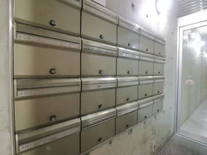 集合ポスト　郵便物の受け取りもできます。