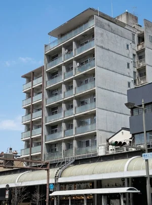 外観　インターネット無料が嬉しい物件です！　呉本通近くで呉駅徒歩圏内！生活に便利な立地です。