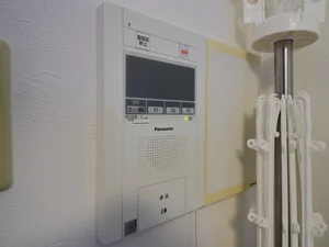 テレビモニターホン付きで 来客者はしっかり確認! セキュリティに考慮されていて安心!
