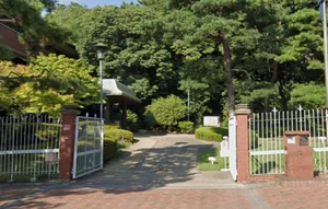 呉市立美術館まで徒歩17分