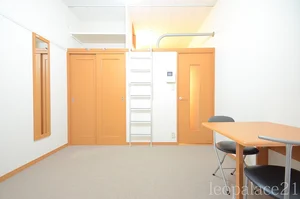 備後本庄駅（広島県）のマンスリーマンション・ウィークリーマンション「レオパレス山の手 205(No.395607)」メイン画像