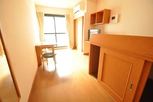 富山県のマンスリーマンション・ウィークリーマンション「レオパレスらくしん 107(No.398191)」メイン画像