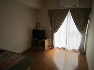 のマンスリーマンション・ウィークリーマンション「レオパレススィート 108(No.403463)」メイン画像