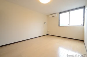 のマンスリーマンション・ウィークリーマンション「レオネクスト高縄 107(No.405675)」メイン画像