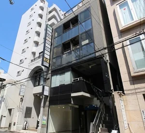 広島の中心部にあり八丁堀・紙屋町にも徒歩圏内の便利な立地です。