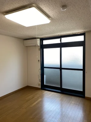 のマンスリーマンション・ウィークリーマンション「レオパレス関屋 105(No.409454)」メイン画像