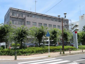 神奈川県 平塚警察署まで車で5分