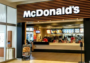 マクドナルド テラスモール湘南店まで徒歩11分