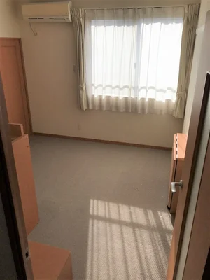 愛媛県のマンスリーマンション・ウィークリーマンション「レオパレスサンモールⅡ 212(No.412412)」メイン画像