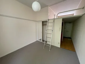 のマンスリーマンション・ウィークリーマンション「レオパレスコルヌイエ 106(No.413839)」メイン画像