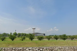 丸亀市総合運動公園まで徒歩10分、800m｡