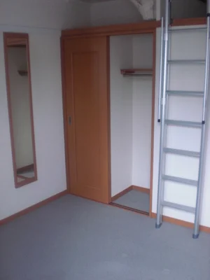 のマンスリーマンション・ウィークリーマンション「レオパレス楓 204(No.415015)」メイン画像