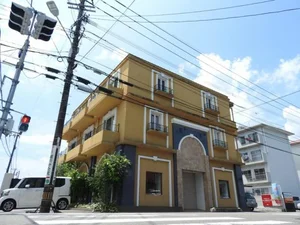 宮崎総合保健センター前にあり! 近隣駐車場もございます。 WIFIネット無料でテレワーク・リモートワークなど最適!