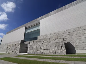 宮崎県立美術館