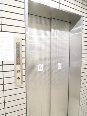 エレベーターがございますので大き目の荷物を持っていても楽々お部屋まで行けちゃいます♪