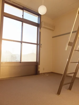 東行田駅（埼玉県）のマンスリーマンション・ウィークリーマンション「レオパレスＰａｔｉｏ 201(No.425645)」メイン画像