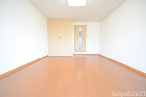 のマンスリーマンション・ウィークリーマンション「レオパレスニューケルビン１ 306(No.425697)」メイン画像