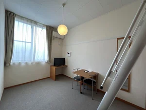 浦和駅（埼玉県）のマンスリーマンション・ウィークリーマンション「レオパレスＭＩＮＯＲＩ 205(No.426132)」メイン画像