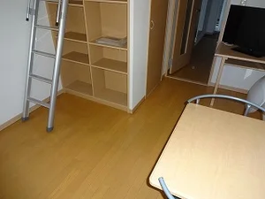 のマンスリーマンション・ウィークリーマンション「レオパレスＹＡＭＡＺＡＫＩ 115(No.426680)」メイン画像