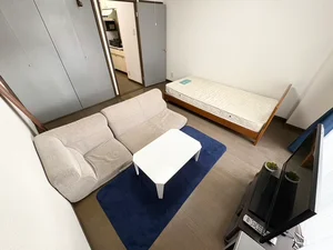ゆったりとしたソファーでおくつろぎください☆