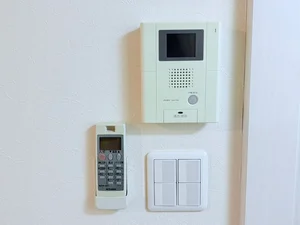 エレベーター付・オートロックモニター付なので女性に安心♪