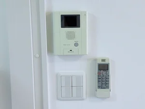 エレベーター付・オートロックモニター付なので女性に安心♪