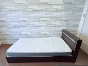 シングルサイズのベッドになります★コンセント付♪