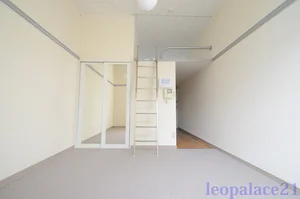 のマンスリーマンション・ウィークリーマンション「レオパレスＢｉｇ　エレファント 209(No.430121)」メイン画像