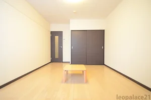 のマンスリーマンション・ウィークリーマンション「レオネクストコリス　オット 101(No.430445)」メイン画像