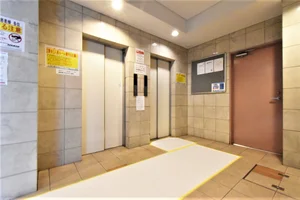 エレベーター付きで2基あり！