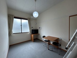 人間総合科学大学蓮田キャンパス周辺のマンスリーマンション・ウィークリーマンション「レオパレス屋形の森 208(No.435576)」メイン画像