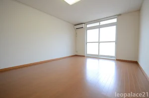 のマンスリーマンション・ウィークリーマンション「レオパレスエンジョイ 103(No.435944)」メイン画像