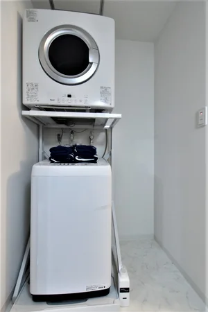 洗濯機置き場(洗濯製剤もついております)