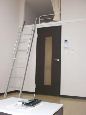 東京都のレオパレスセンター新宿第２のマンスリーマンション・ウィークリーマンション「レオネクストアルソーレ 201(No.438138)」メイン画像