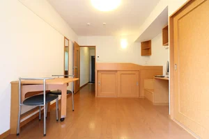 のマンスリーマンション・ウィークリーマンション「レオパレスおうみ 208(No.438735)」メイン画像