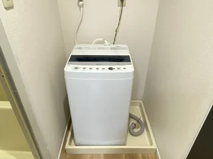 洗濯機は室内に設置しております♪入居後すぐにご利用が可能です(^^♪タオル1式分もご用意しております☆彡